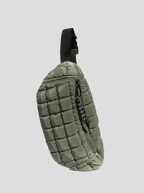 STREET LEVEL Harper Quilted Belt Bag-